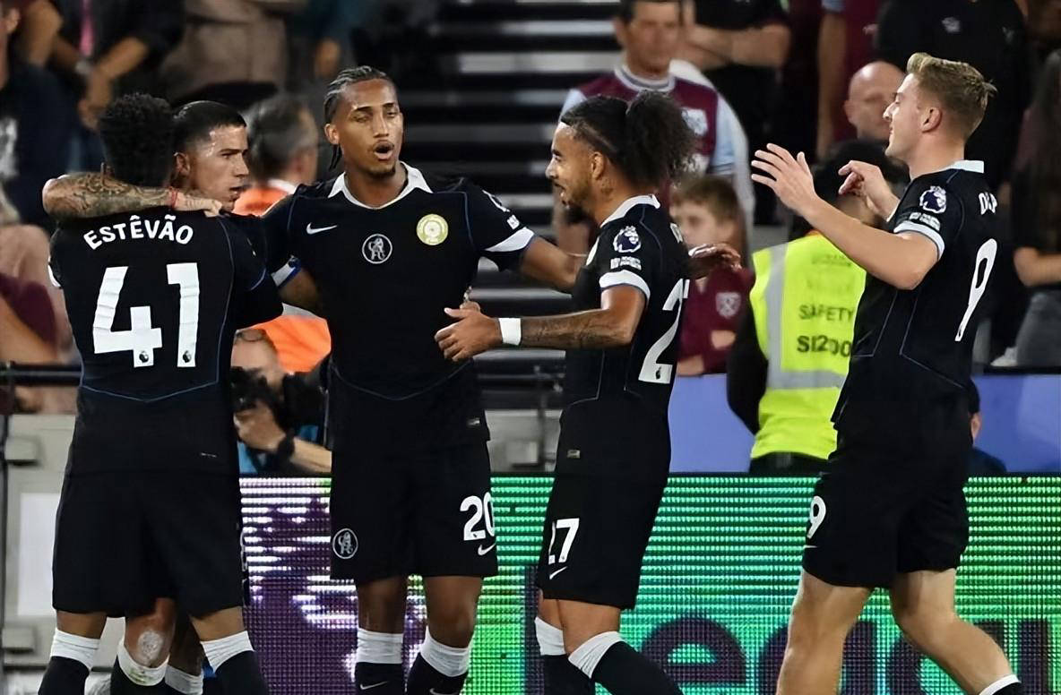 理应在队内 理应在队内